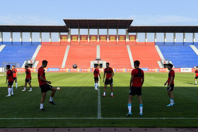 热火末节仅得8分遭魔术25分逆转 灰熊大胜老鹰